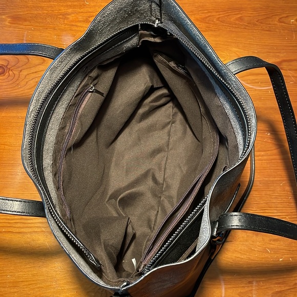 Black Leather Tote Bag - Picture 2 of 11